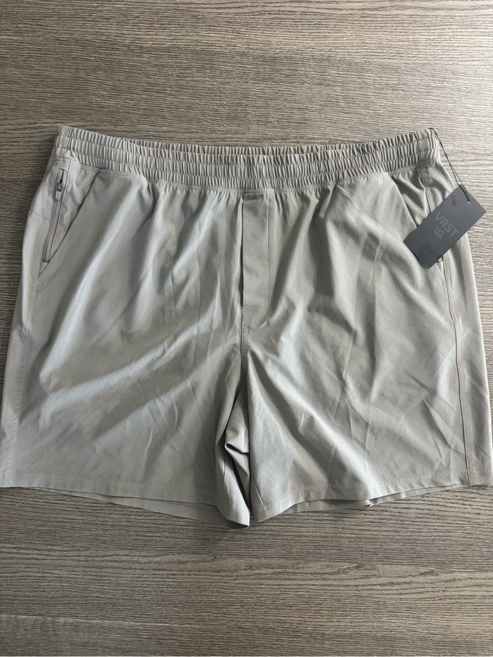 VRST Men’s All In V2 Shorts 7" Size 2XL Silver Shadow Quick Dry Resort Wear